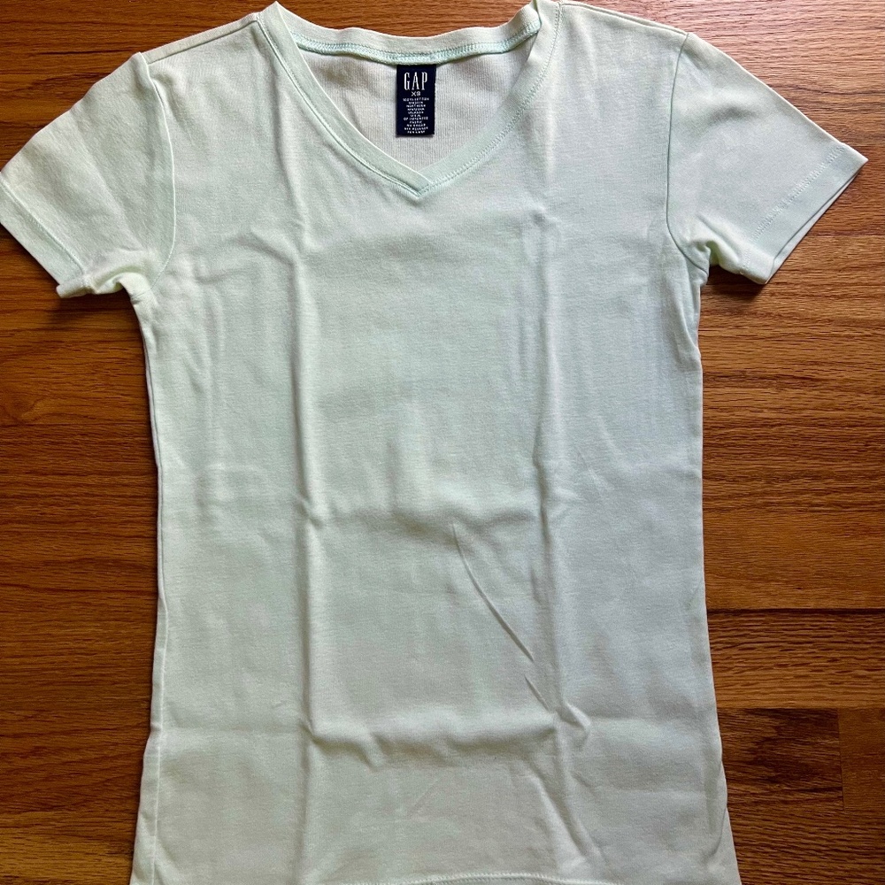 Vintage Gap v-neck s/s tee shirt lt mint green,100% cotton women’s XS